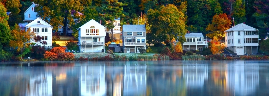 Autumn on a lake